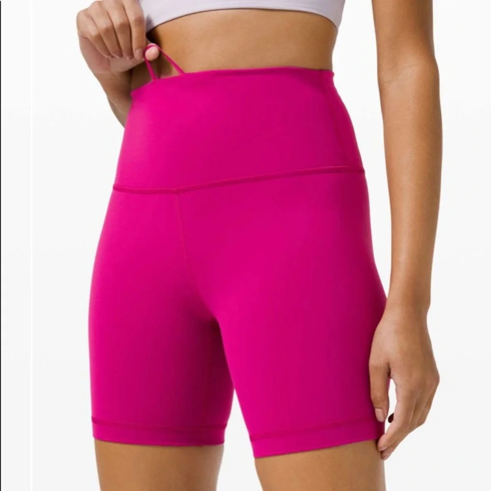 SOLD Lululemon Wunder Under Shorts Ripened Raspberry - Picture 2 of 8